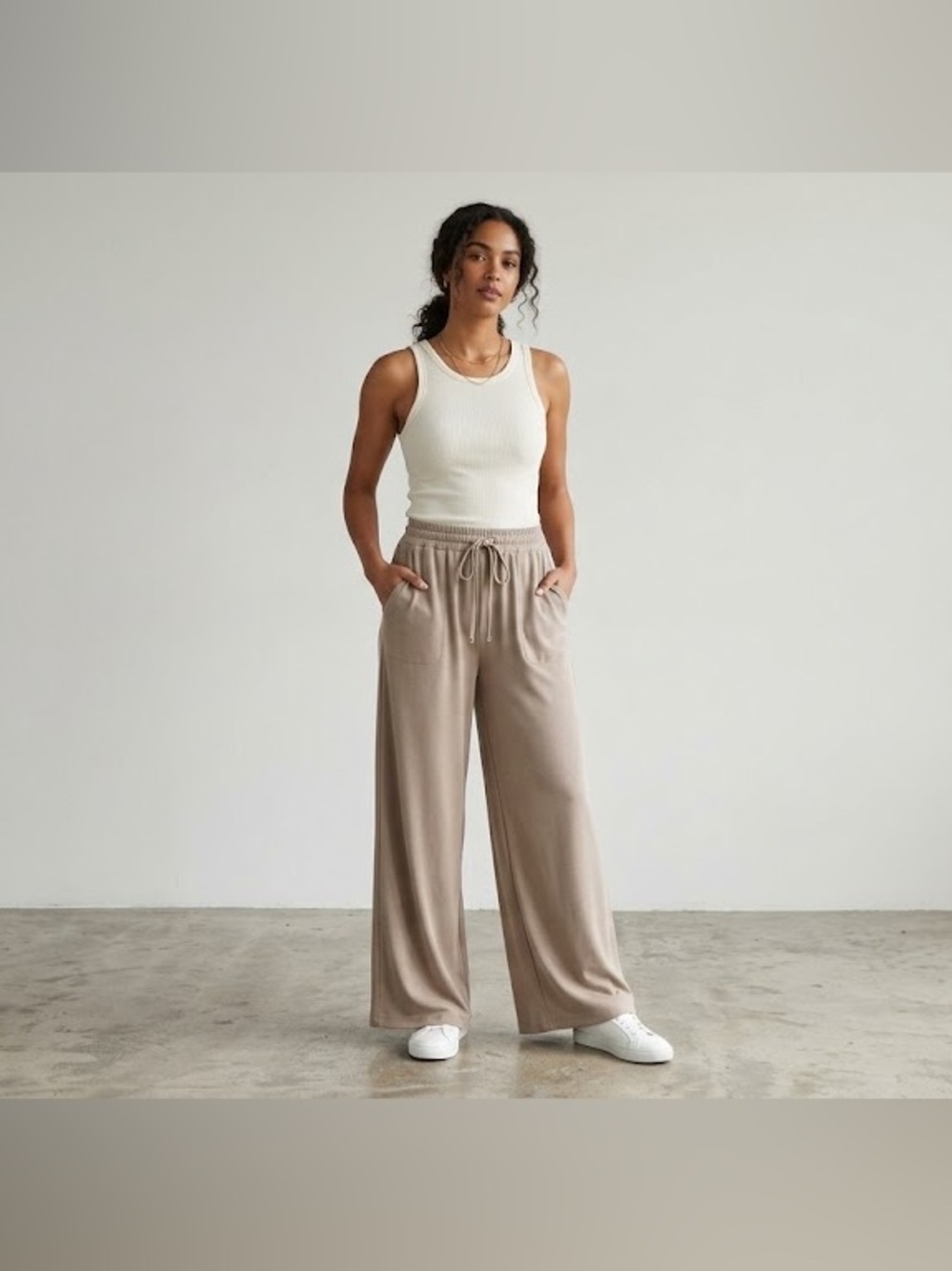 Guess Wide Leg Drawstring Pants in Taupe Beige Size Large Polyester Dress Pants